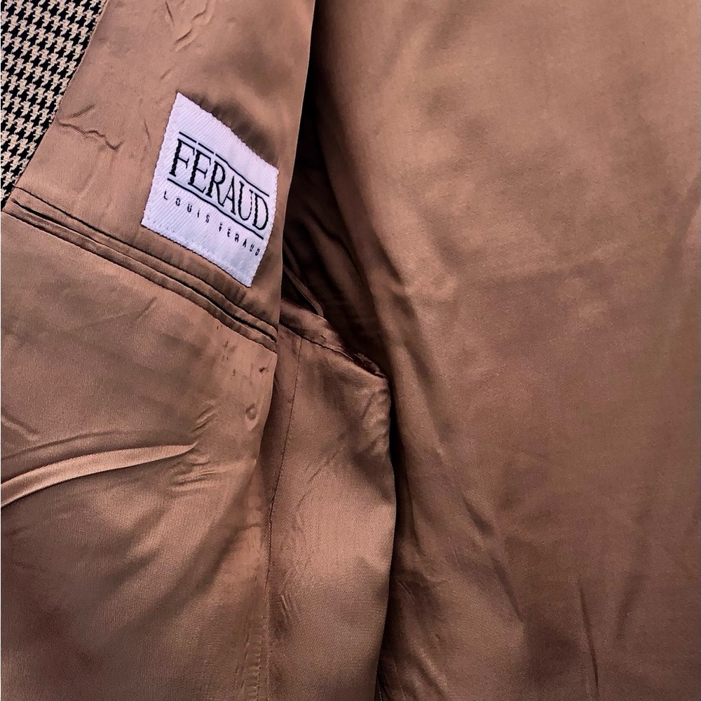Louis Feraud Tan Blazer with Elegant Lining